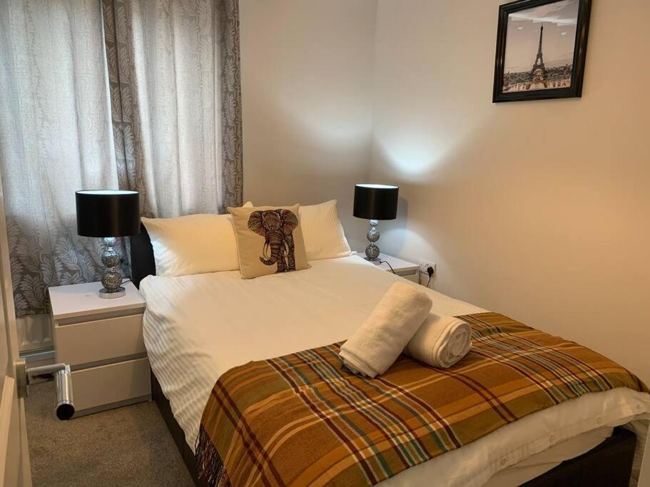 Aqua Dreams - Serviced Luxury Modern Belfast City Centre 2 Bed Apartment 外观 照片