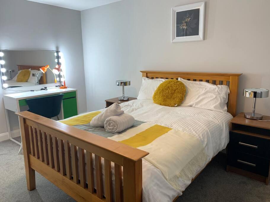 Aqua Dreams - Serviced Luxury Modern Belfast City Centre 2 Bed Apartment 外观 照片