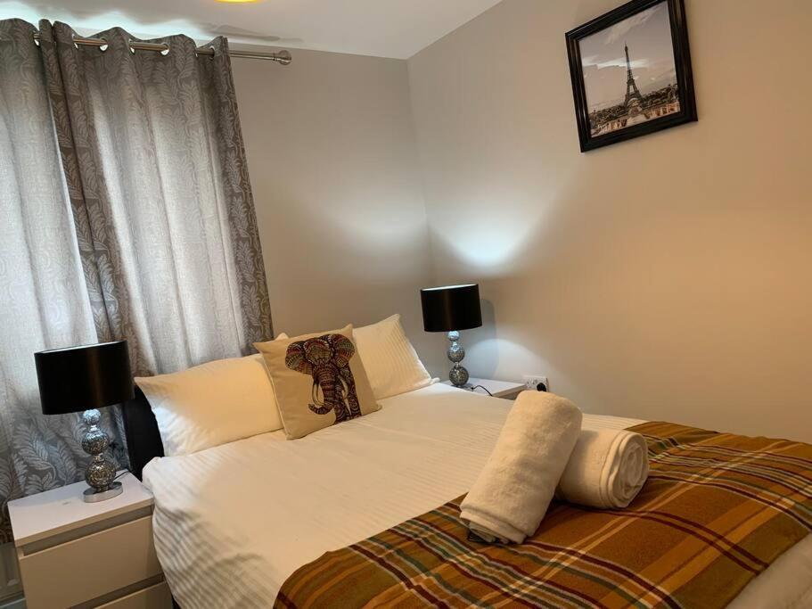 Aqua Dreams - Serviced Luxury Modern Belfast City Centre 2 Bed Apartment 外观 照片