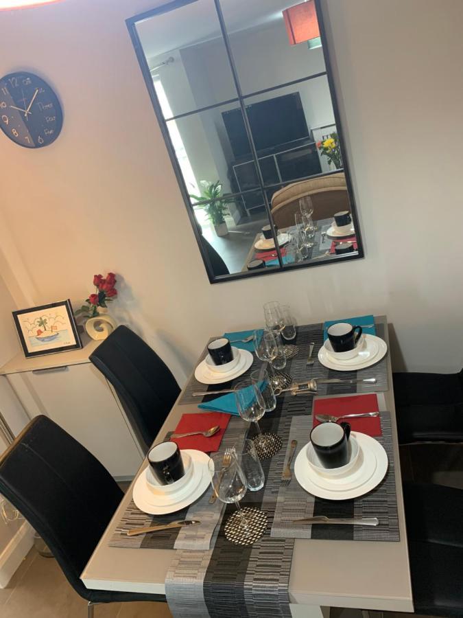 Aqua Dreams - Serviced Luxury Modern Belfast City Centre 2 Bed Apartment 外观 照片