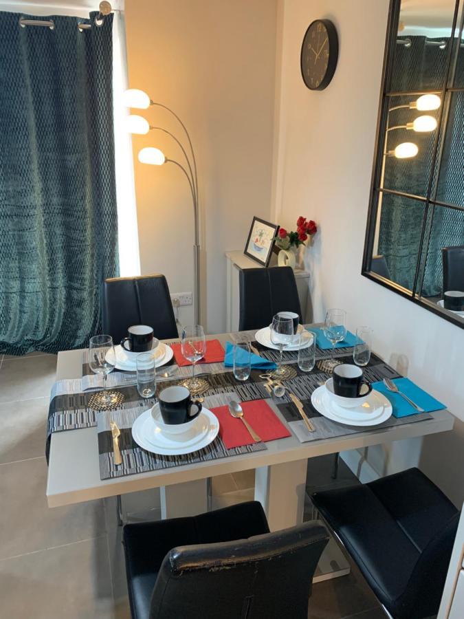 Aqua Dreams - Serviced Luxury Modern Belfast City Centre 2 Bed Apartment 外观 照片