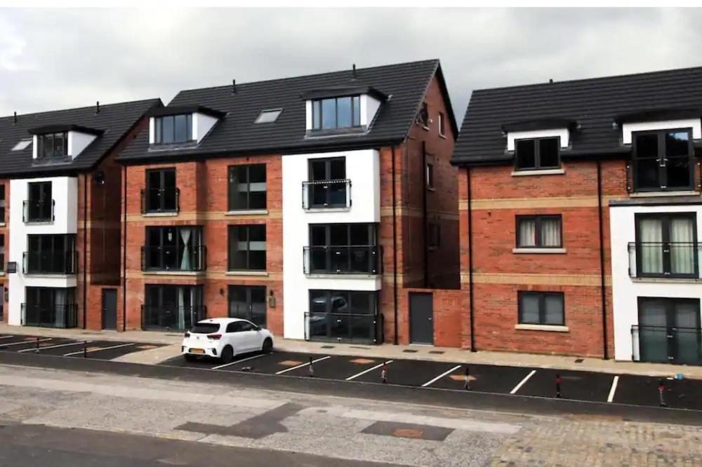 Aqua Dreams - Serviced Luxury Modern Belfast City Centre 2 Bed Apartment 外观 照片